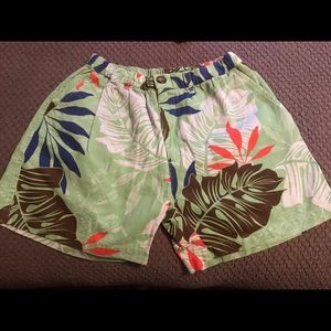 Chubbies (M) great condition